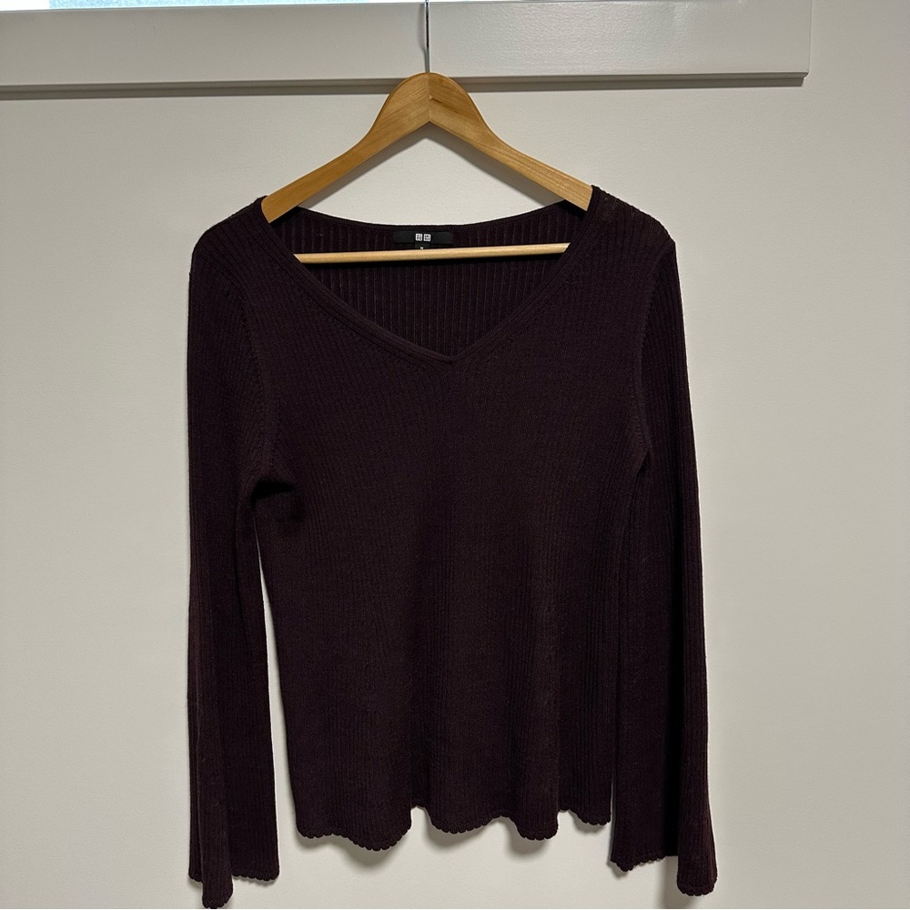 Elegant Black V-Neck Women's Top